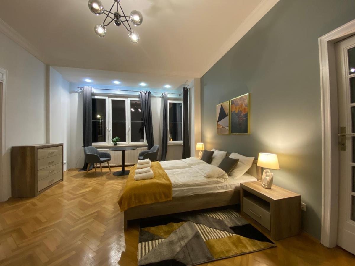 Dunin Majestic Residence 4 คราคูฟ ภายนอก รูปภาพ